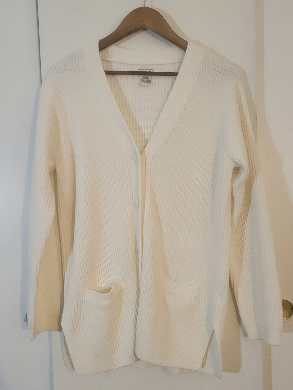 Yarnworks Cream V-Neck Ribbed Cardigan Sweater